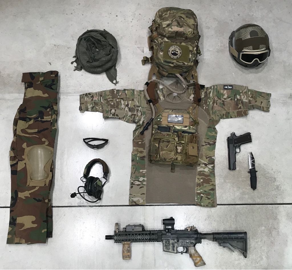 An example of an airsoft clothing and equipment setup.